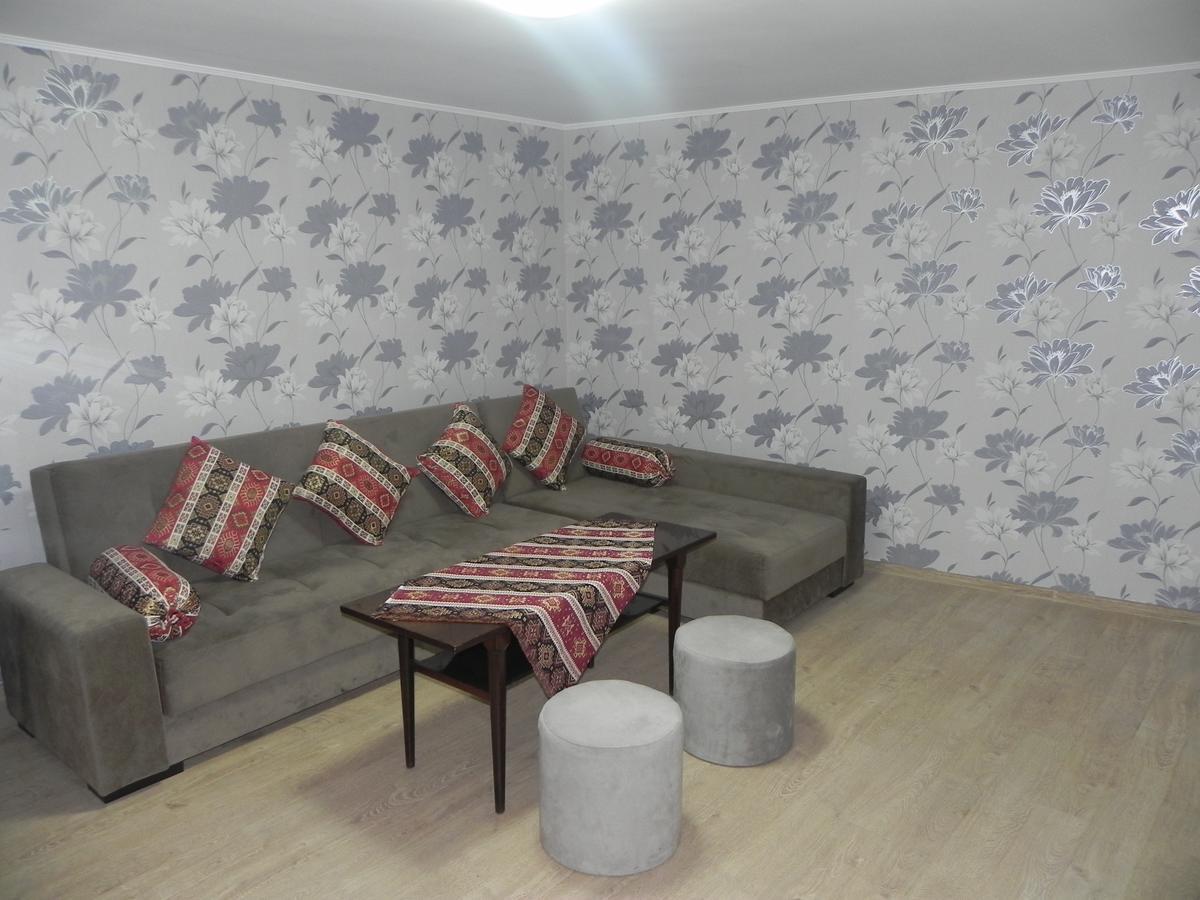 Old Yard Guest House 第比利斯 外观 照片