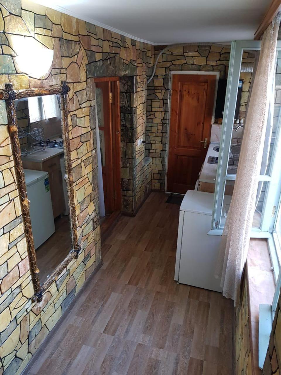 Old Yard Guest House 第比利斯 外观 照片