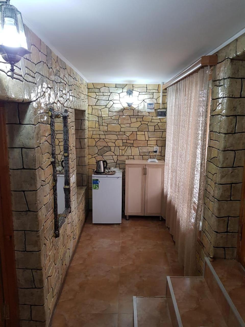 Old Yard Guest House 第比利斯 外观 照片